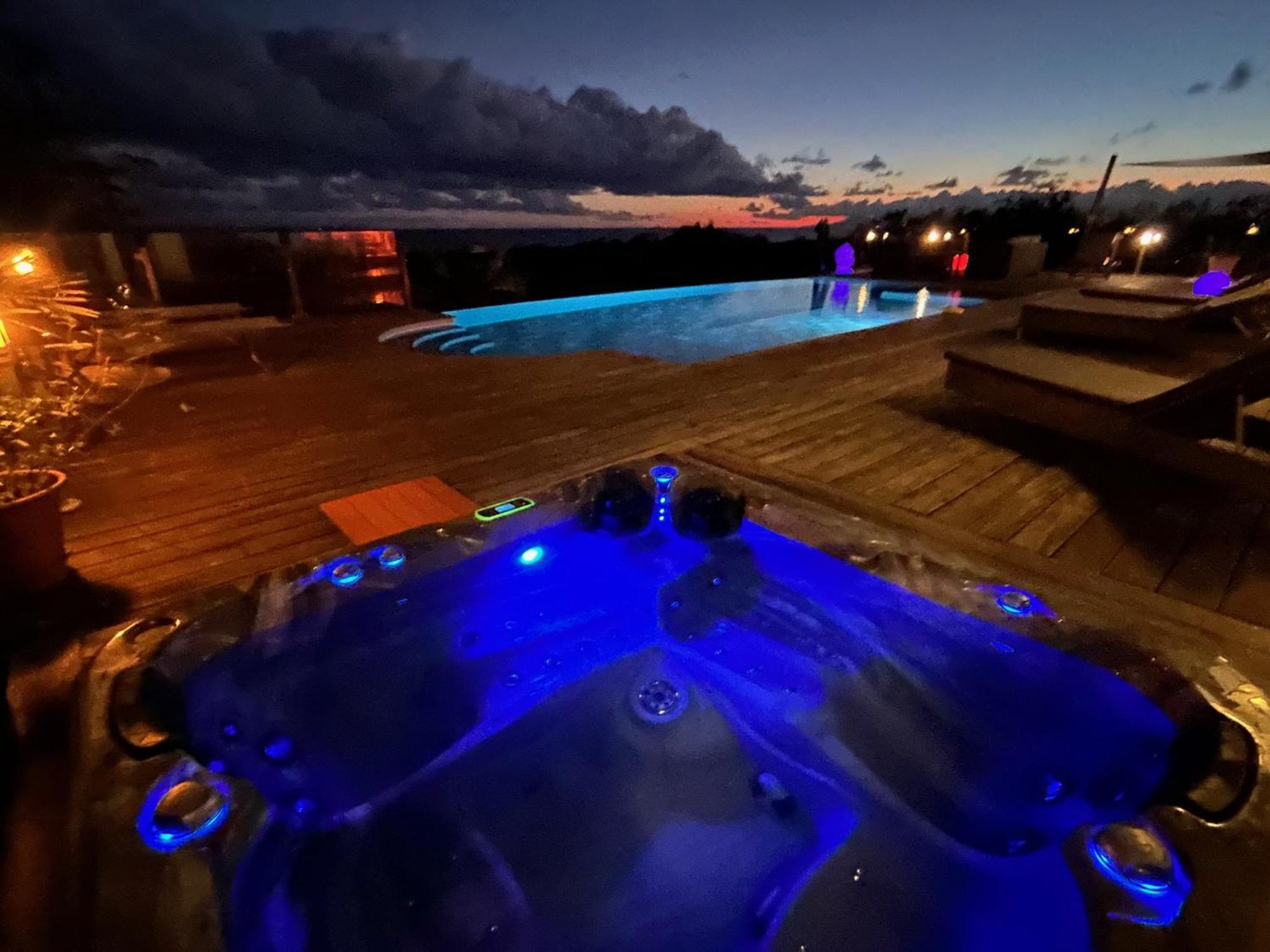 Villa Deluxe L'Hacienda Villa Vue Mer 180 Piscine Jacuzzi Proche Plage Marina Golf Pointe Des Chateaux Et Casino Jardin Clos Voyage Durable Saint-Francois  Eksteriør billede